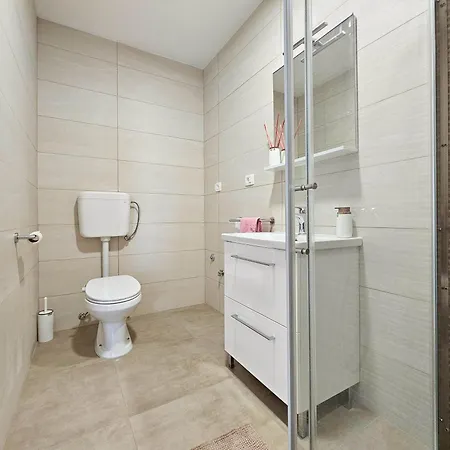 Dani 3 Apartment
